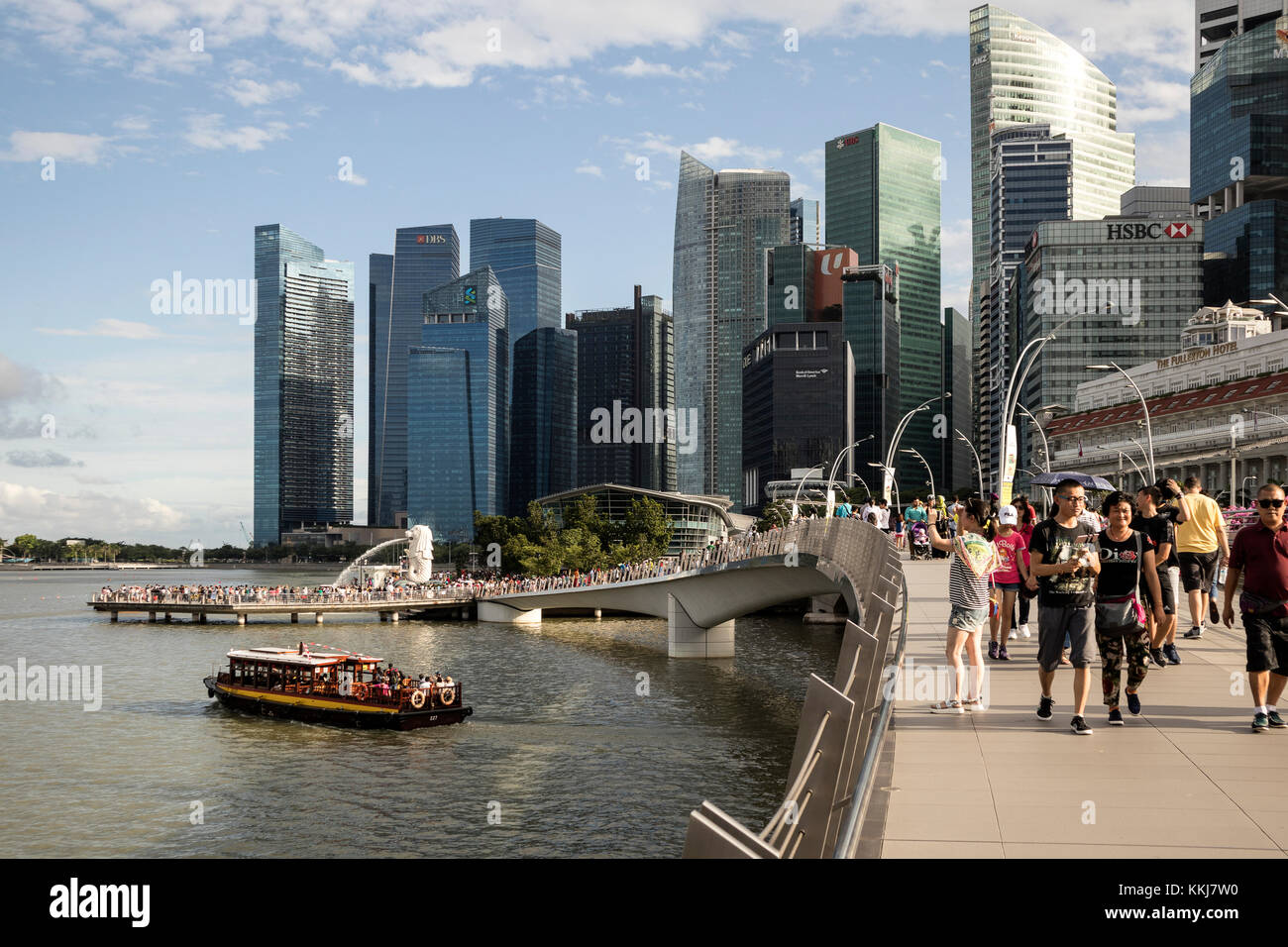 The quayside at Marina Bay, mouth of the Singapore River in Singapore Stock Photo