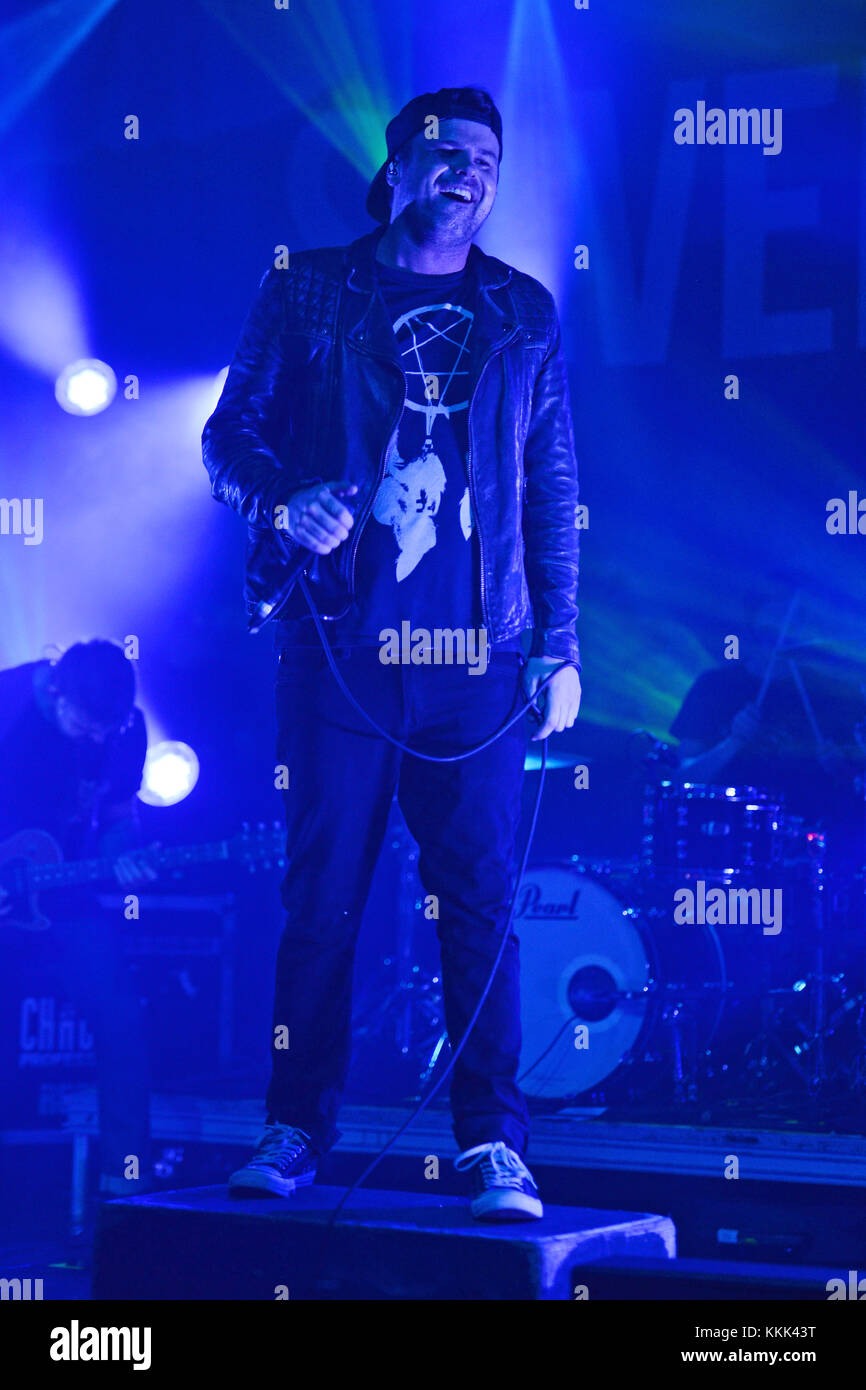 FORT LAUDERDALE FL - DECEMBER 07: Billy Hamilton of Silverstein performs at  Revolution on December 7, 2015 in Fort Lauderdale, Florida. People: Billy  Hamilton Stock Photo - Alamy