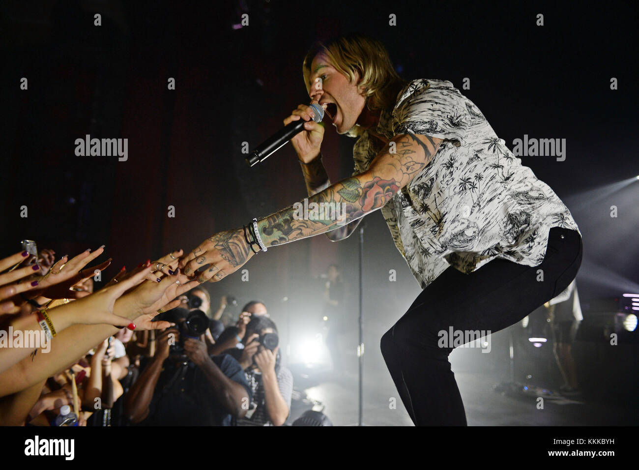 Jesse Rutherford 22 The neighbourhood jesse rutherford hi-res stock photography and images ...