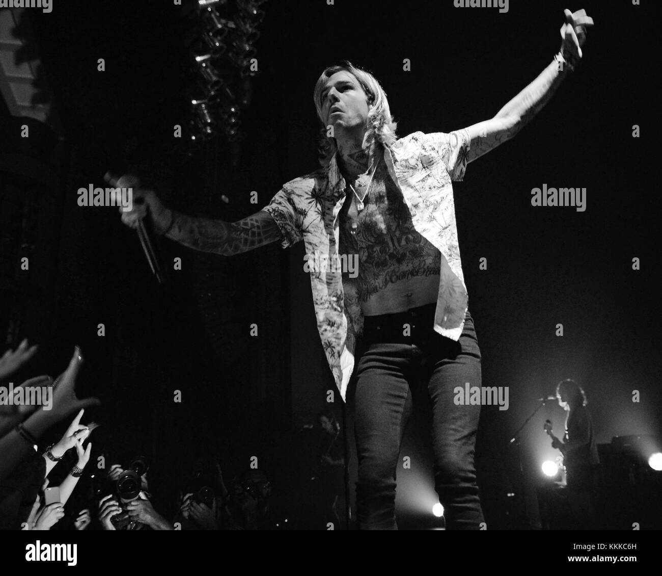 Jesse Rutherford 22 Jesse rutherford Black and White Stock Photos & Images - Alamy