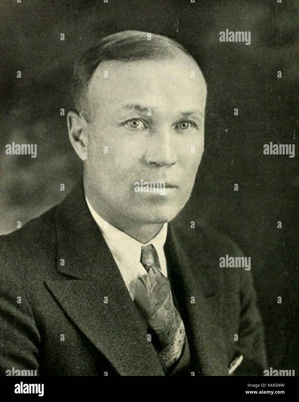 George Veenker was an American architect known for his contributions to ...