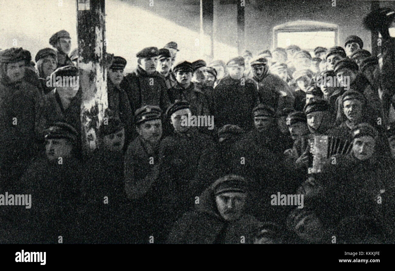 Legioni%%C5%%9Bci na kwaterach%%2C 1916 Stock Photo - Alamy