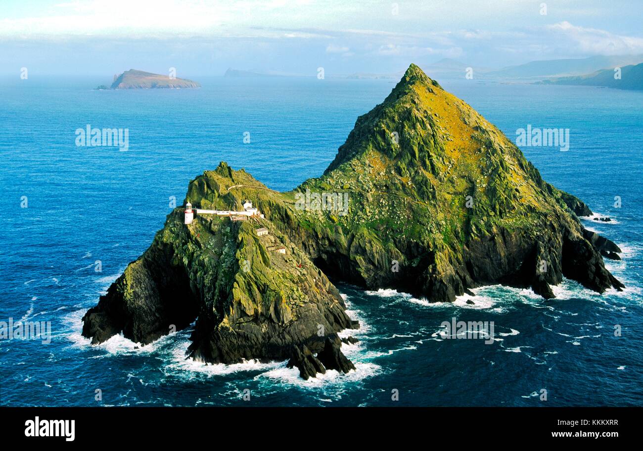 Lighthouse on the island of Tearaght, one of the Blasket Islands off the Dingle Peninsula, County Kerry, Ireland. Stock Photo