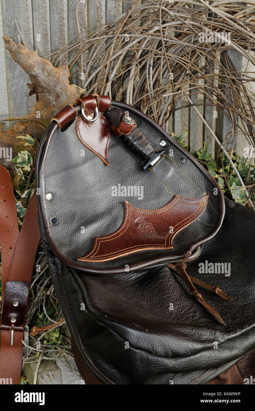 Falconers bag hi-res stock photography and images - Alamy