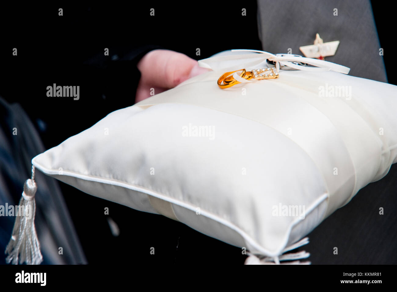 Tie Up Rings Stock Photos Tie Up Rings Stock Images Alamy