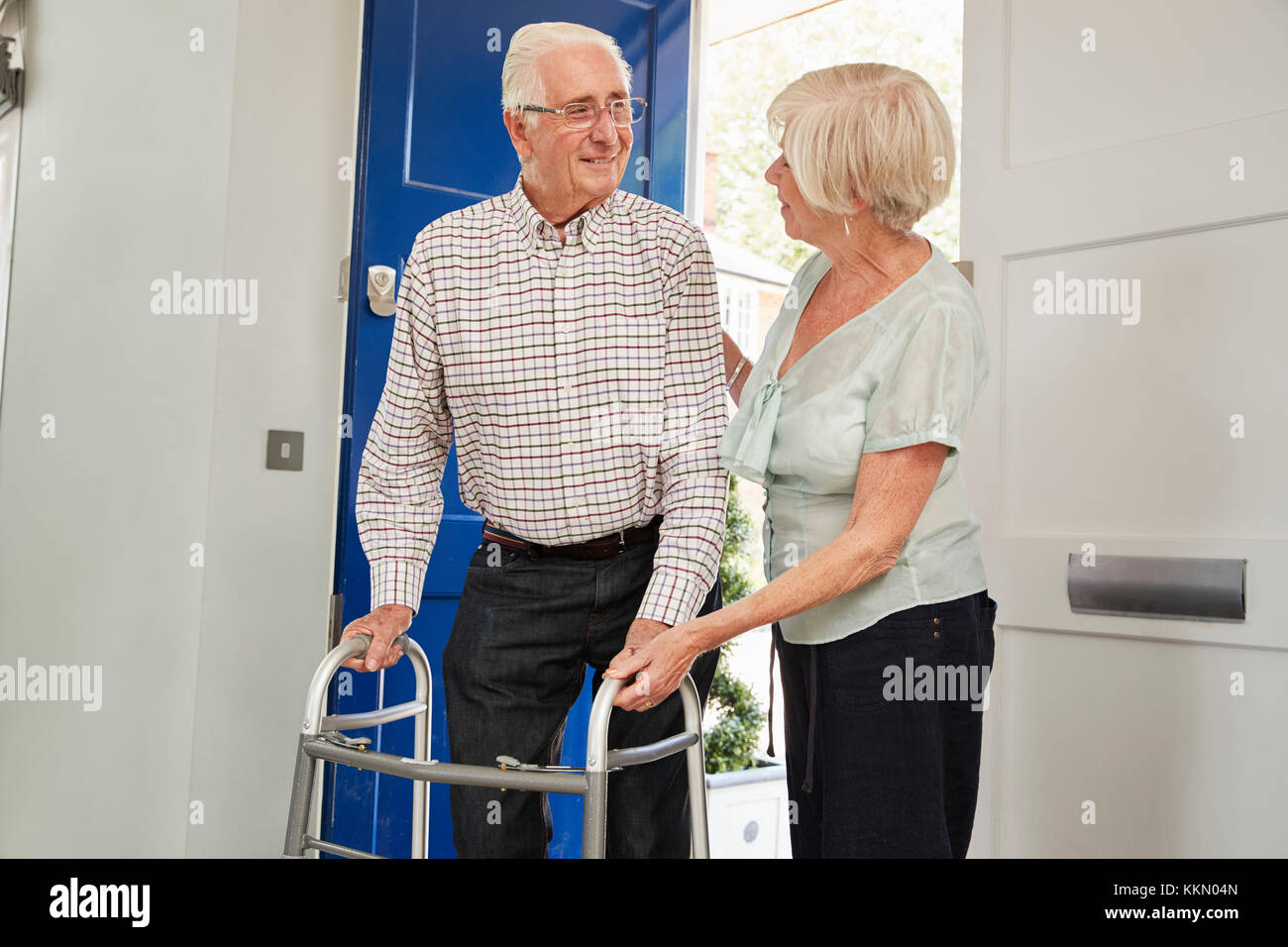 Using a walking frame hires stock photography and images Alamy