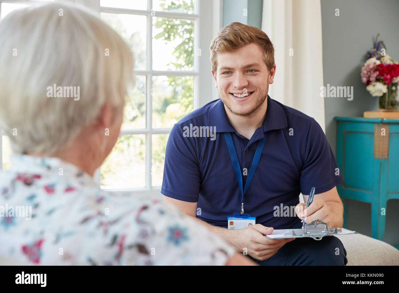 Care home worker uniform hi-res stock photography and images - Alamy
