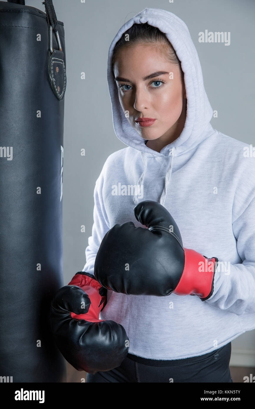 Melissa, is a fitness model and fitness trainer using boxing as an ...
