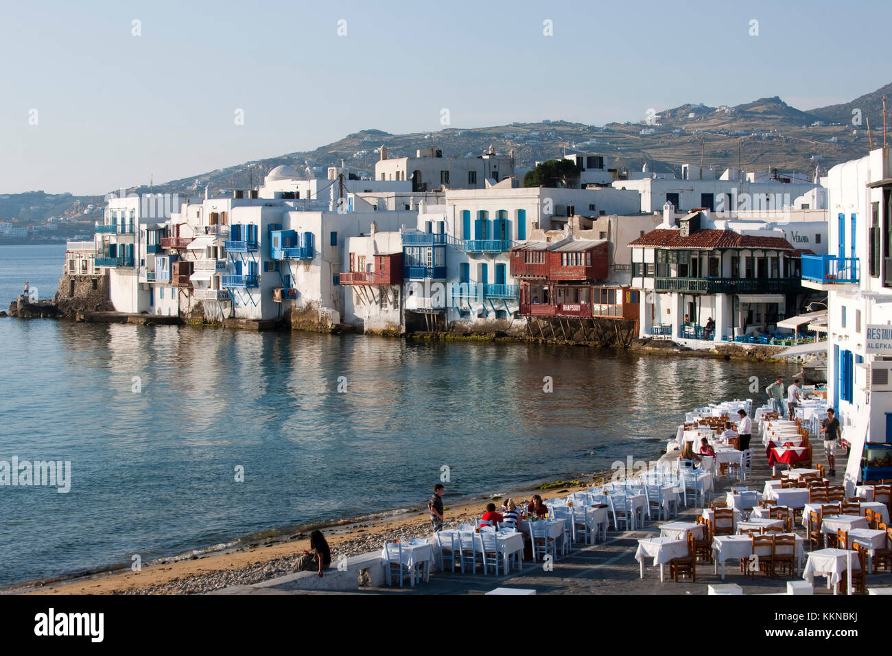 Griechenland, Kykladen, Mykonos, Mykonos Stadt ( Chora ), Alefkantra oder Venetia-Viertel, auch 'Little Venice' genannt. Die mehrstöckigen Kapitänshäu Stock Photo