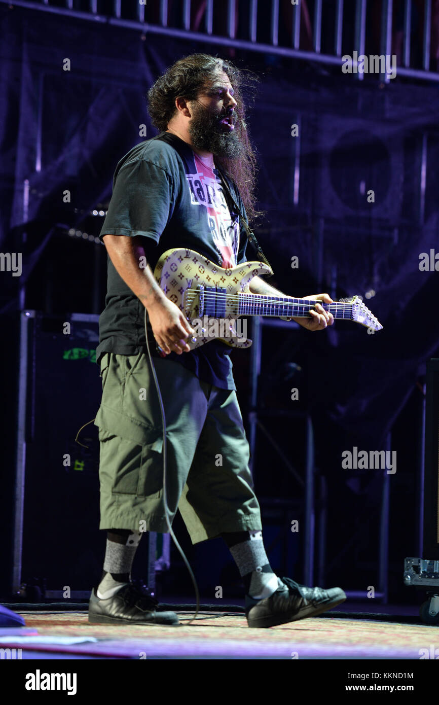 WEST PALM BEACH, FL - AUGUST 14: Stephen Carpenter of Deftones performs