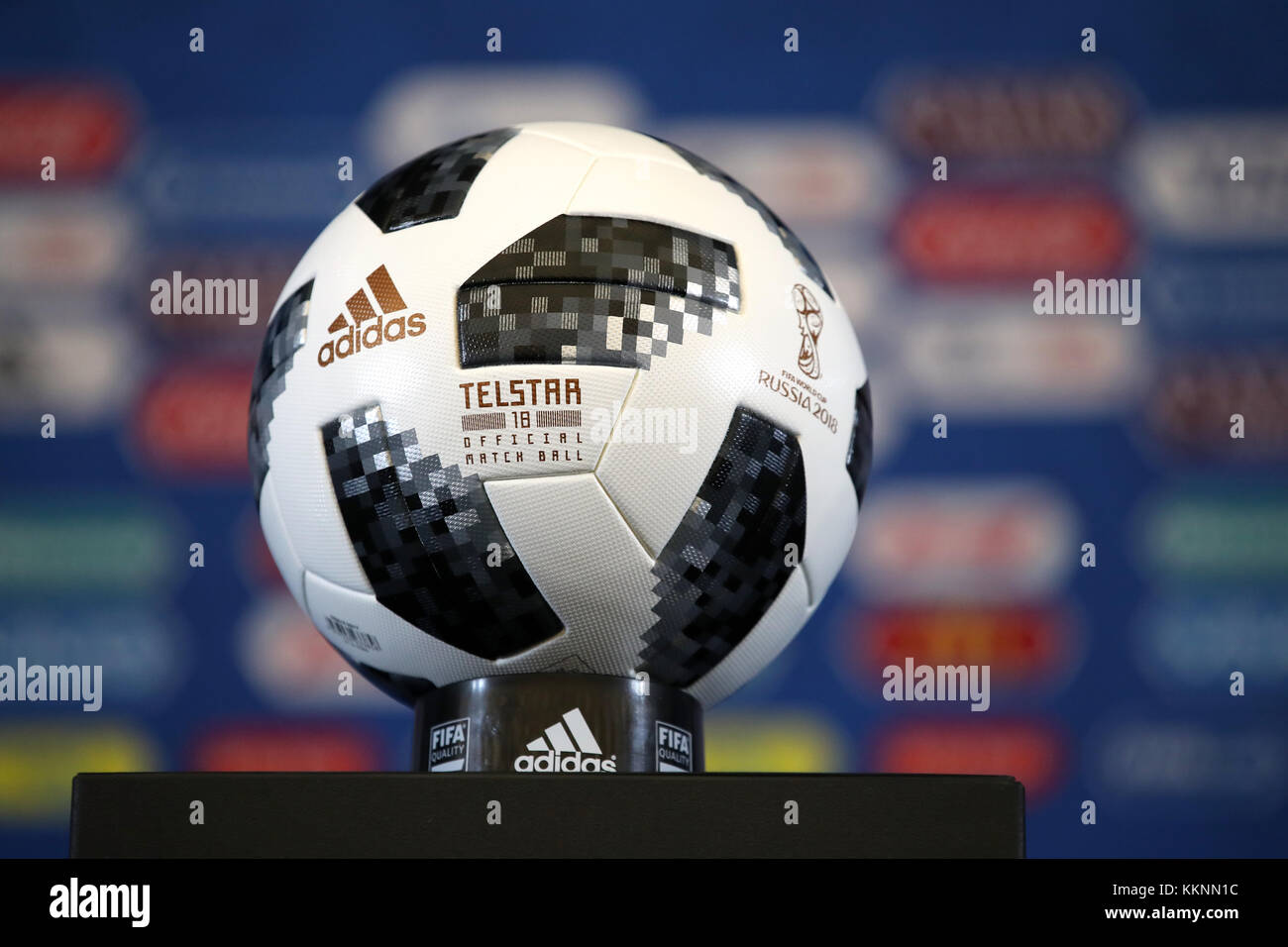 18 Fifa World Cup Official Match Ball High Resolution Stock Photography And Images Alamy