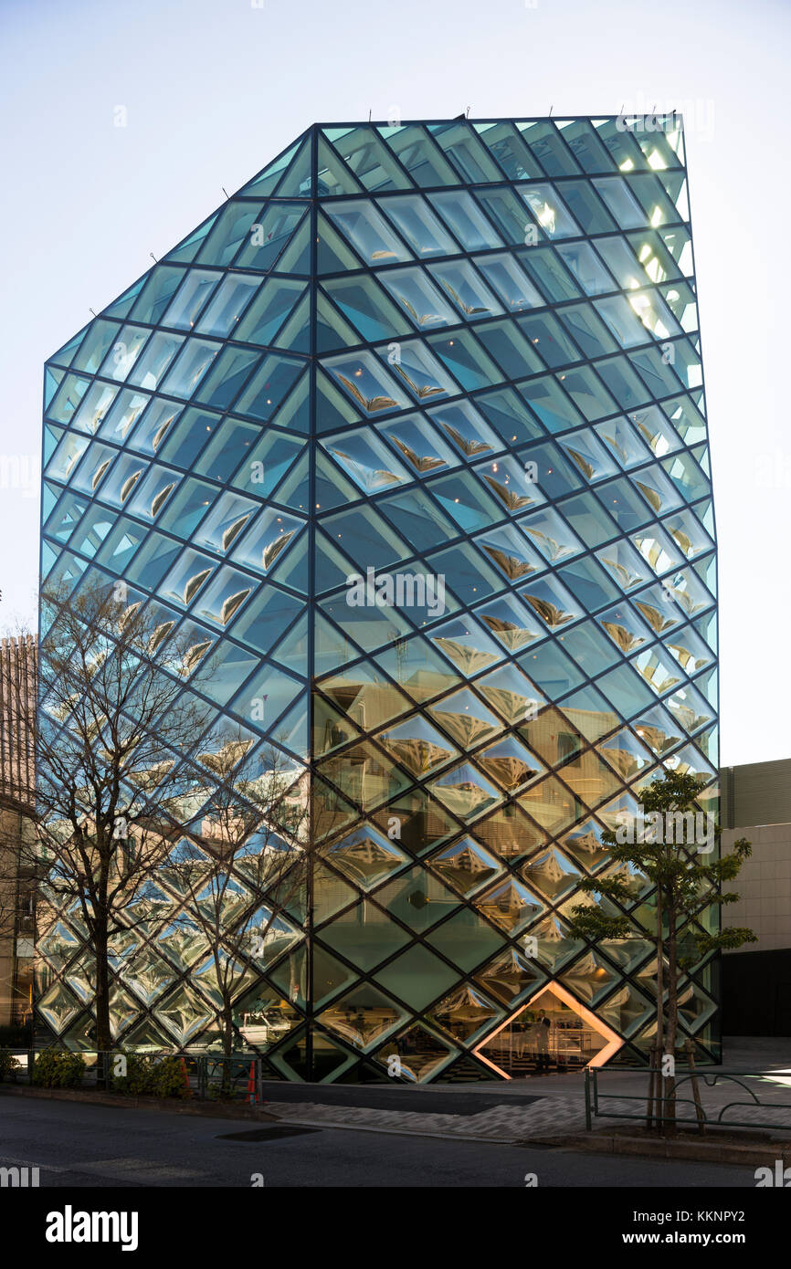 Prada boutique aoyama hi-res stock photography and images - Alamy