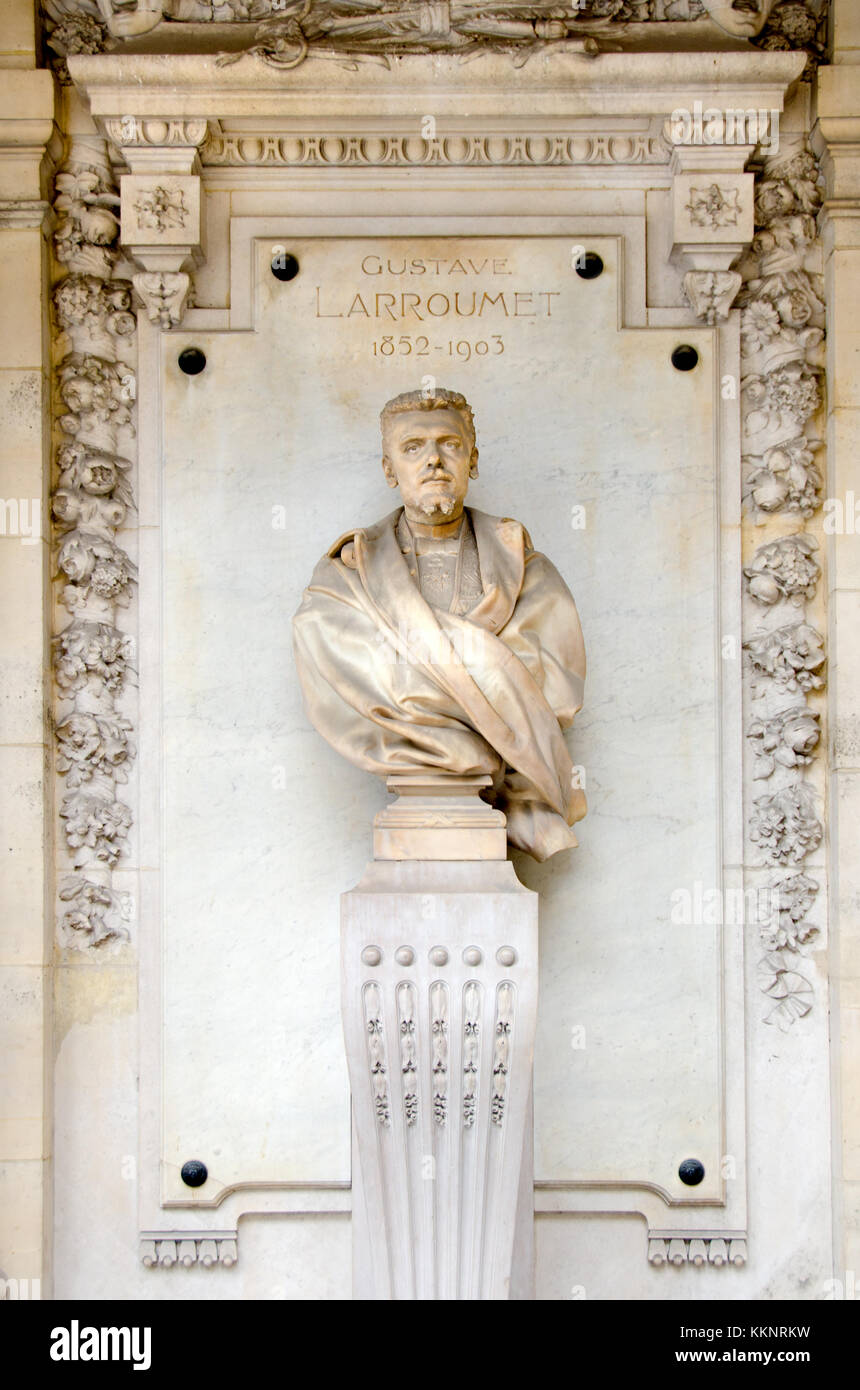 Paris, France. Palais Royal. Bust of Gustav Larroumet (Louis Barthélemy Gustave Paul Larroumet: 1852-1903) Wirter and Art Historian Stock Photo