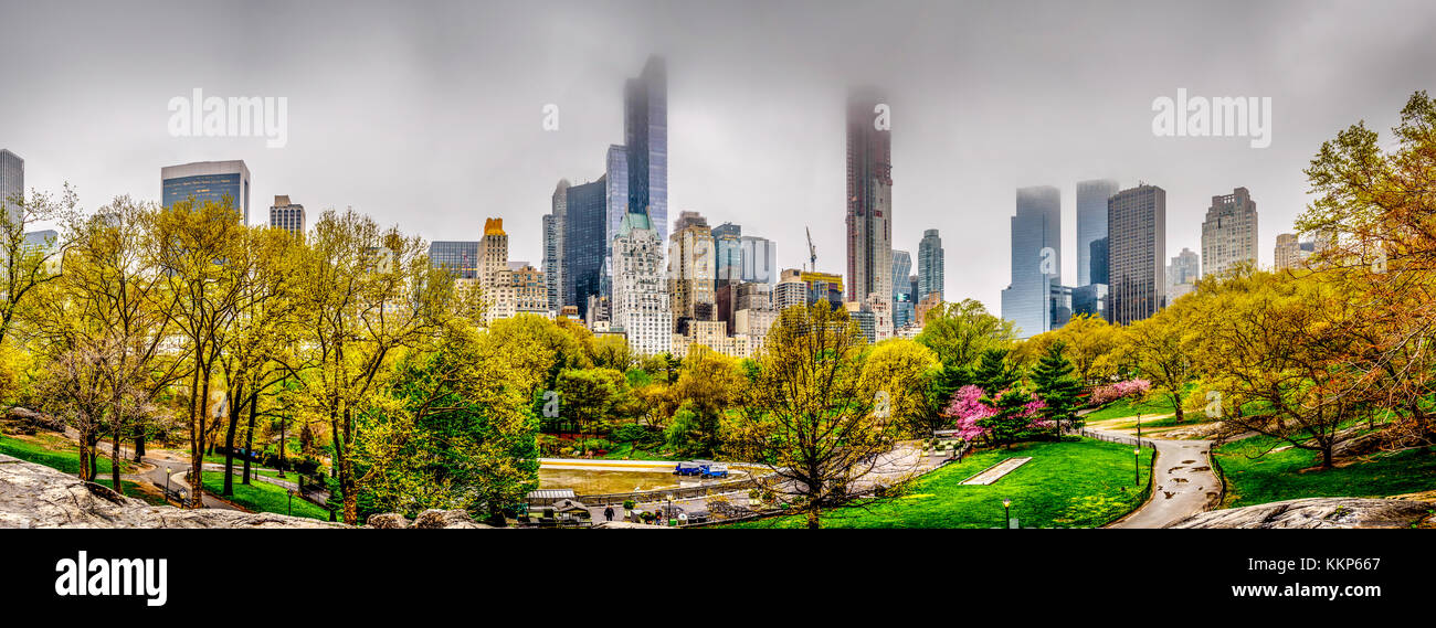 Vertical shot skyscrapers in hi-res stock photography and images - Alamy