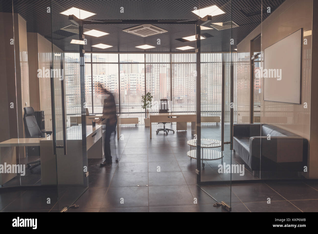 Modern office interiors hi-res stock photography and images - Alamy