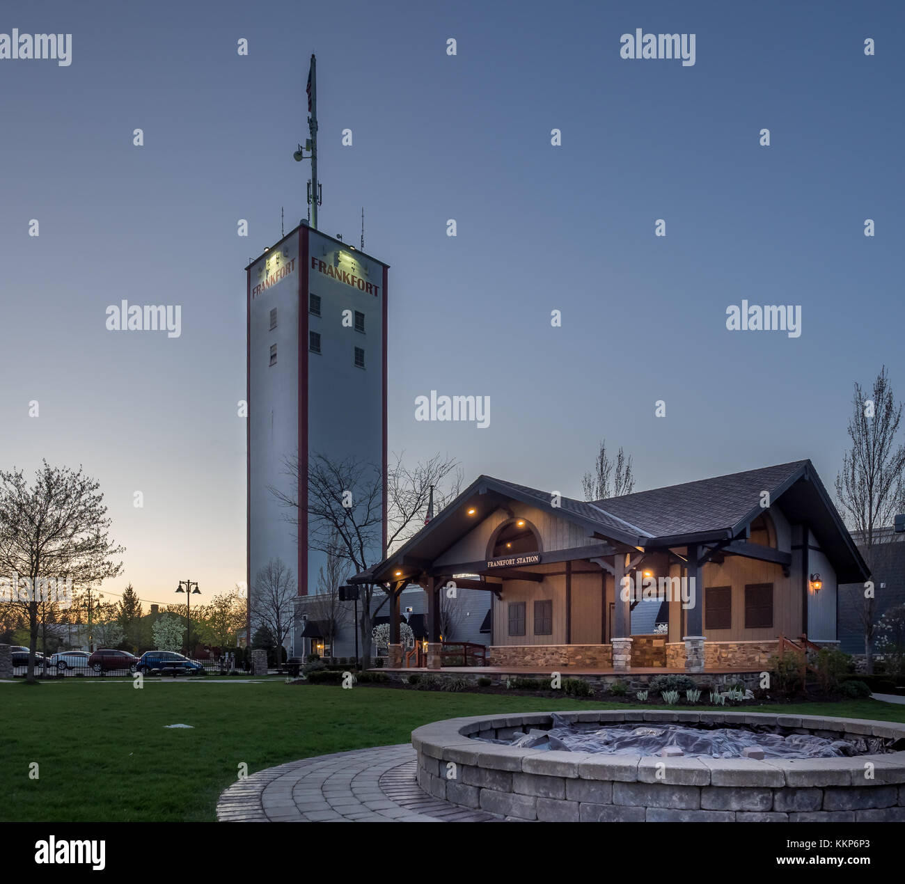 Late spring evening sunset in Frankfort, Illinois an Historic