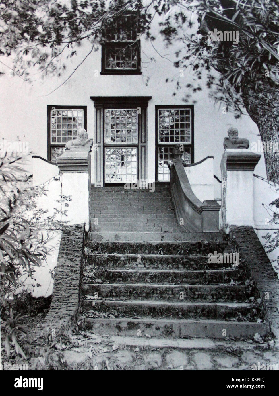 Arthur Elliott was an artist known for his contributions to the early ...