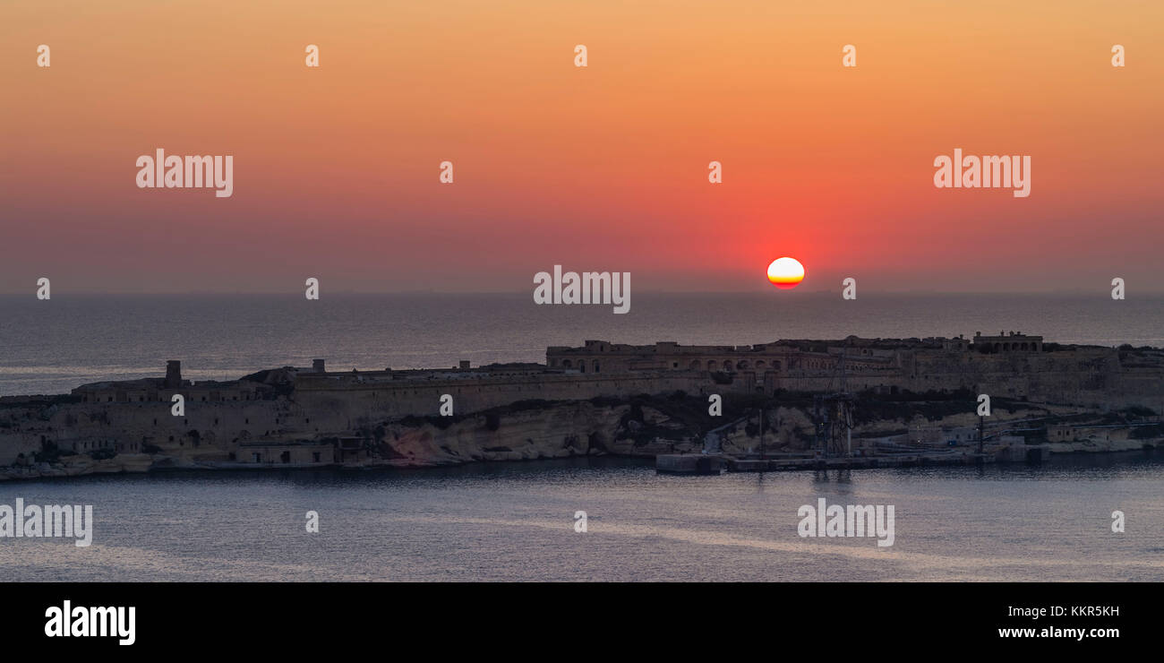 Sunrise above Grand Harbour in Valletta on Malta Stock Photo