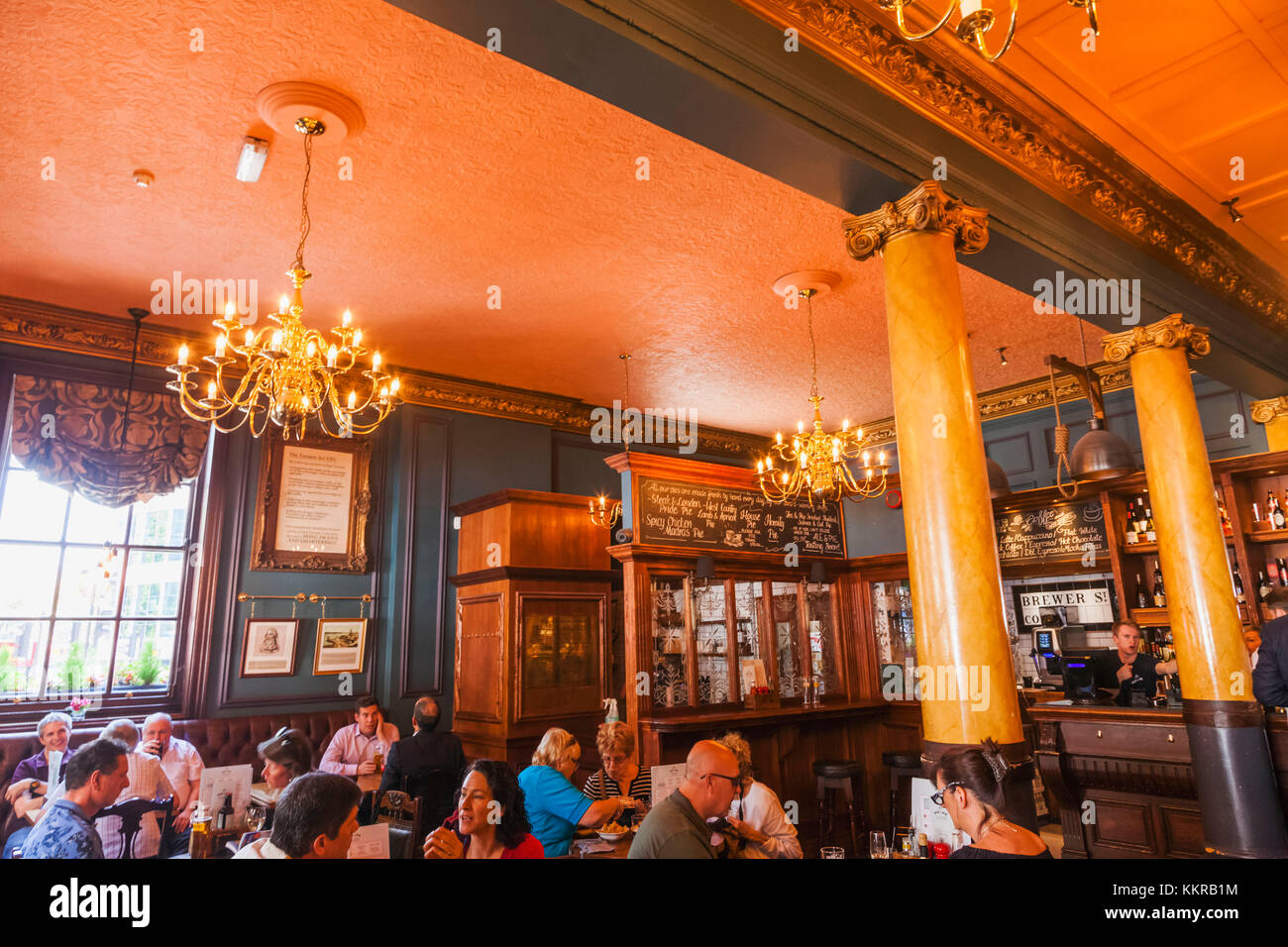 England, London, The City, The Hung Drawn and Quartered Pub, Interior View Stock Photo
