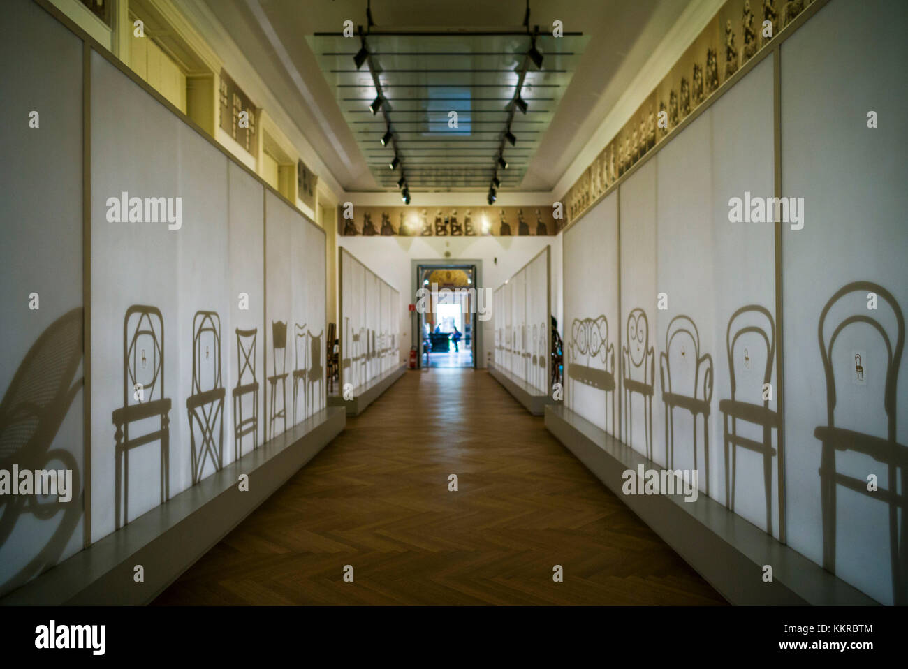 Austria, Vienna, Museum for Applied Arts, MAK, shadows of historic