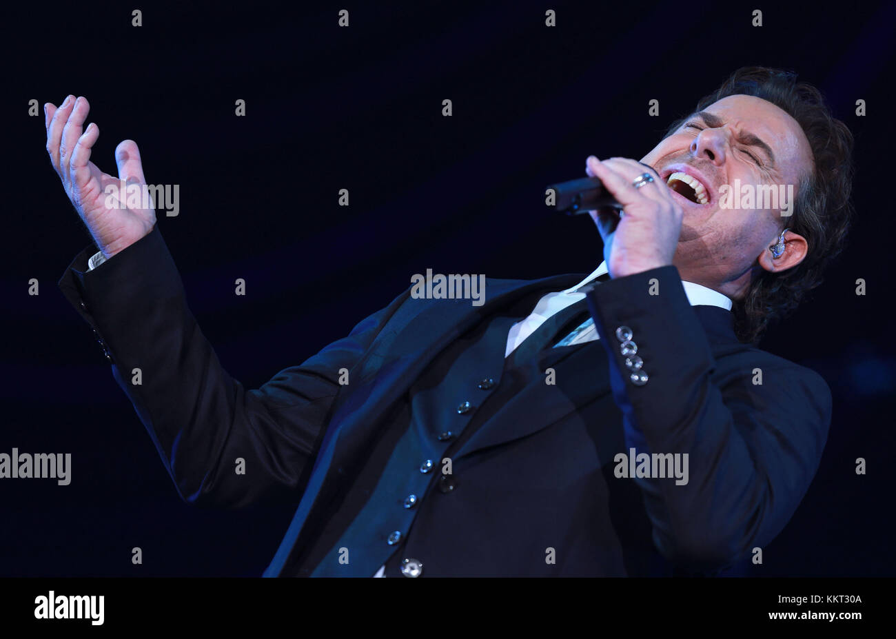 ARNHEM, NETHERLANDS OCTOBER 24 Marco Borsato performs live at Symphonica in Rosso at ARNHEM, NETHERLANDS OCTOBER 24 Marco Borsato performs live at Symphonica in Rosso at