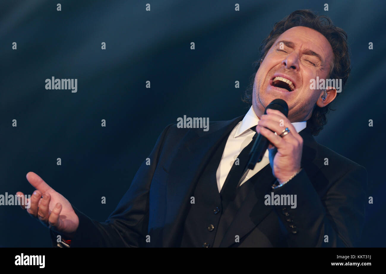 ARNHEM, NETHERLANDS OCTOBER 24 Marco Borsato performs live at Symphonica in Rosso at ARNHEM, NETHERLANDS OCTOBER 24 Marco Borsato performs live at Symphonica in Rosso at