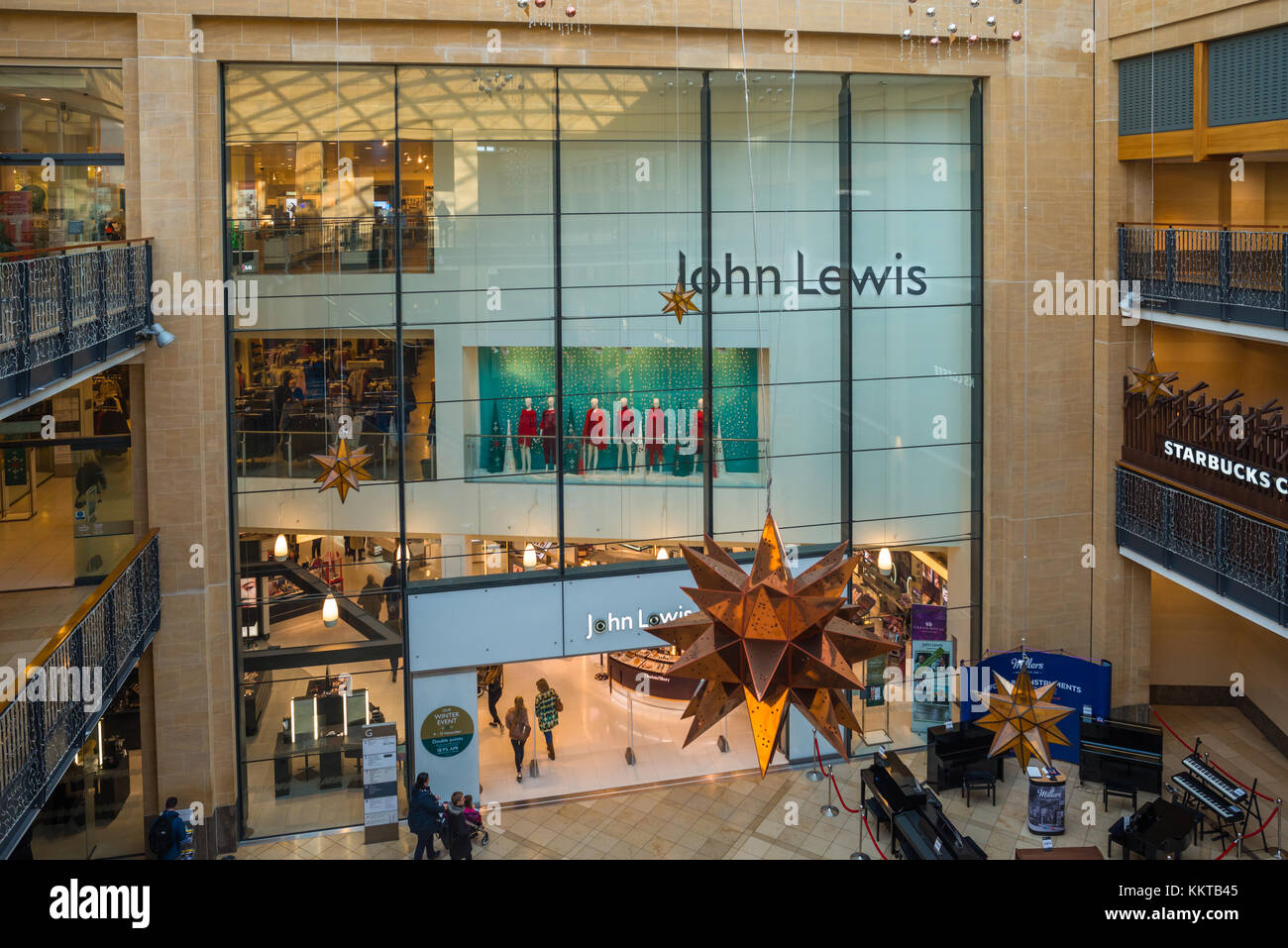 John lewis christmas hires stock photography and images Alamy