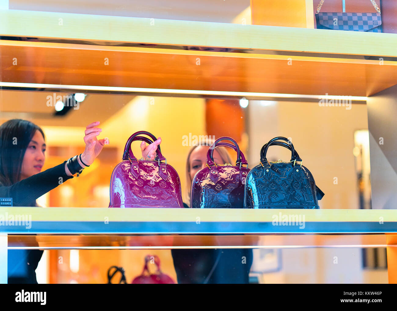 Louis vuitton helsinki store hi-res stock photography and images - Alamy