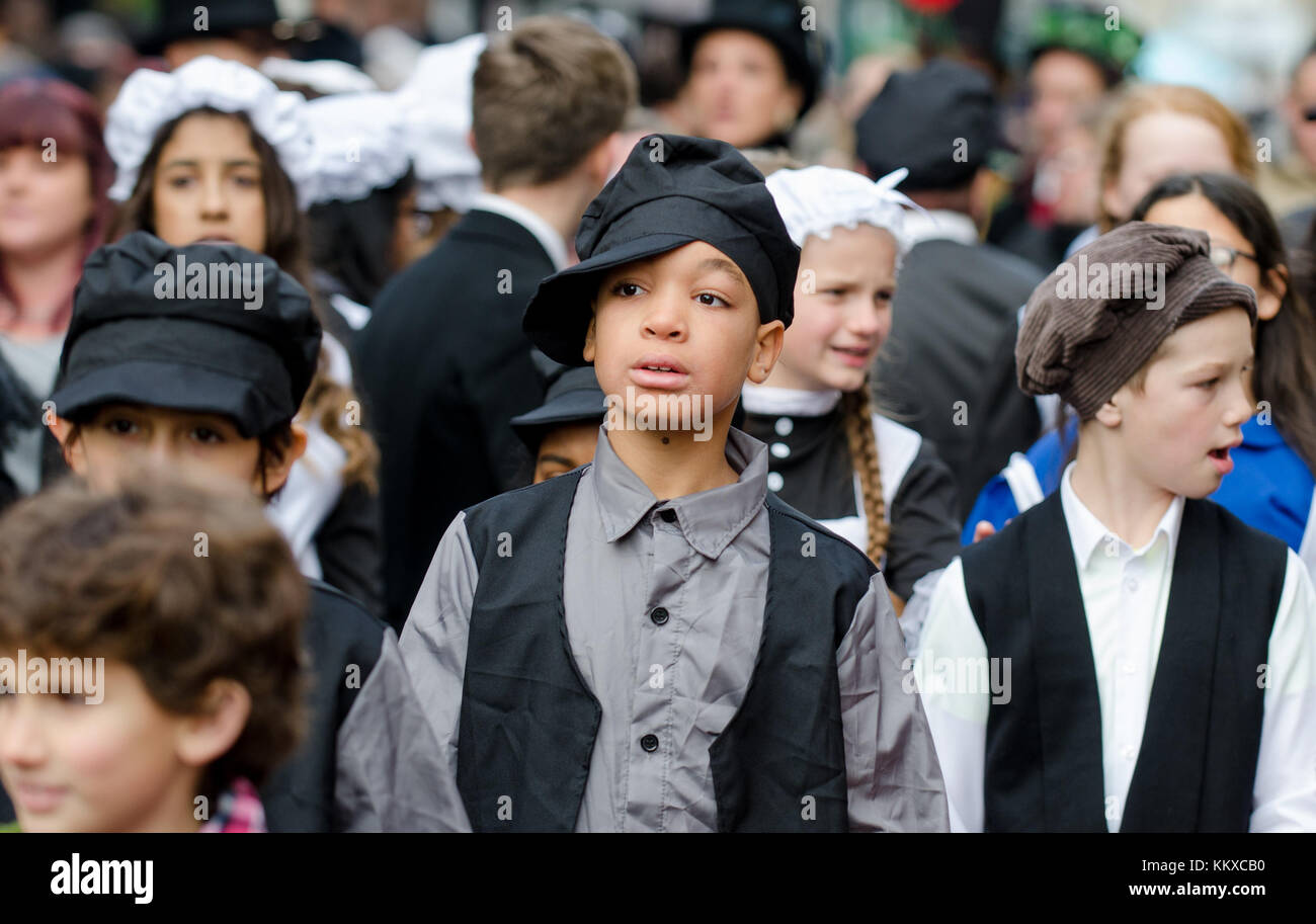 Rochester, UK. 2nd Dec, 2017. Hundreds of people dress up in Dickensian costume and parade through the town on the first day of the annual Rochester Dickensian Christmas Festival Credit: PjrNews/Alamy Live News Stock Photo