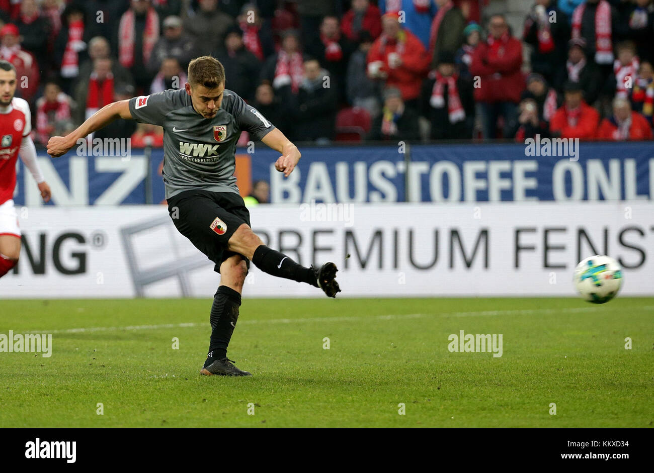 Mainz, Germany. 2nd Dec, 2017. Augsburg's Alfred Finnbogason scores a penalty to make it 2:0 during the German Bundesliga football match between FSV Mainz 05 and FC Augsburg at the Opel Arena in Mainz, Germany, 2 December 2017. (EMBARGO CONDITIONS - ATTENTION: Due to the accreditation guidelines, the DFL only permits the publication and utilisation of up to 15 pictures per match on the internet and in online media during the match.) Credit: Hasan Bratic/dpa/Alamy Live News Stock Photo