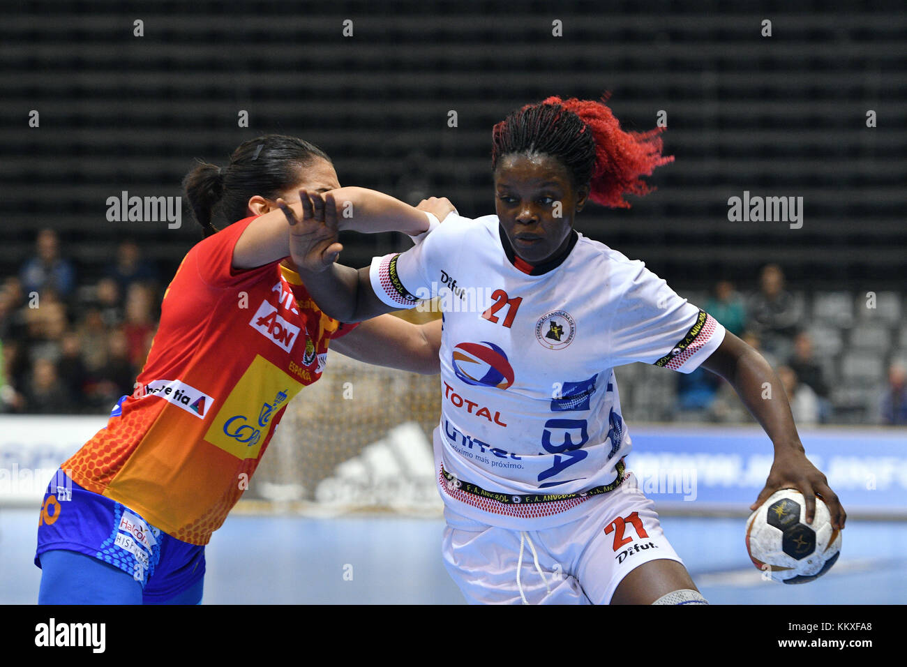 trier germany 2nd dec 2017 angola s magda alfredo cazanga r in action during the women s handball world championships match between spain and angola at the arena trier in trier germany 2 december