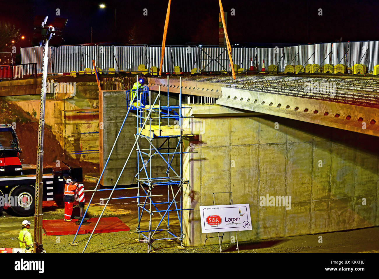 Lifting concrete lorry construction hires stock photography and images