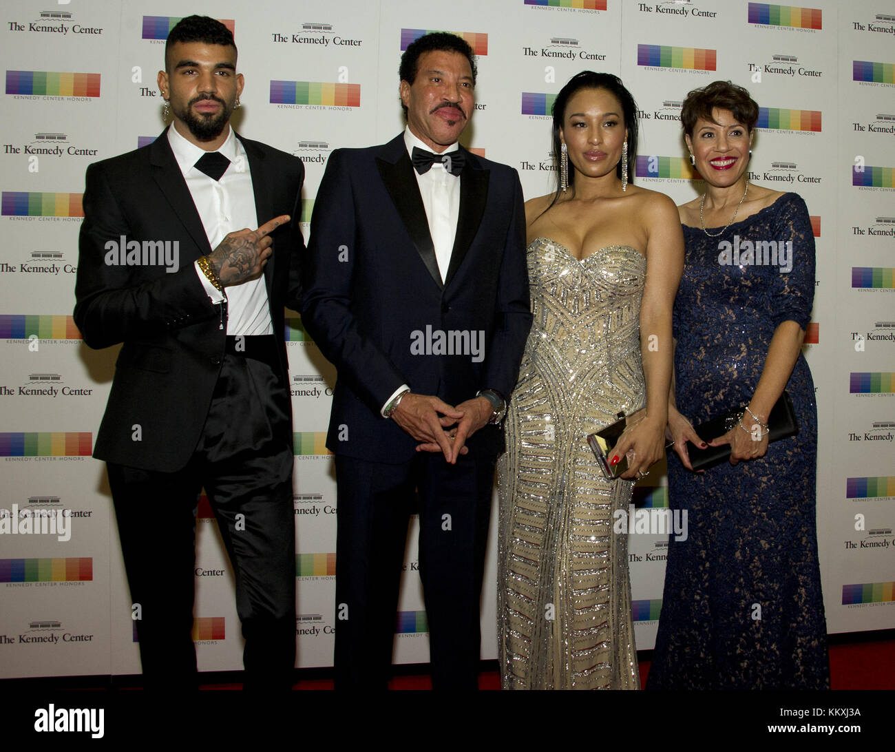 Washington DC, USA. 2nd December, 2017. Lionel Richie, second left ...