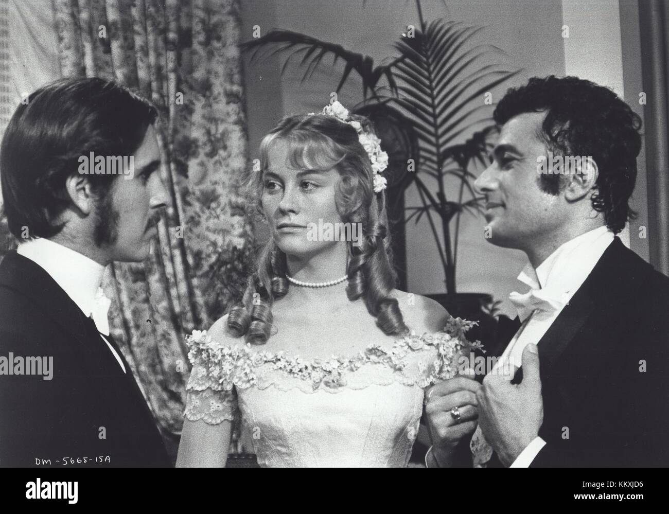 1974 - CYBILL SHEPHERD with BARRY BROWN and DUILIO DEL PRETE. Daisy Miller 1974. Credit: Entertainment Pictures, Inc/Entertainment Pictures/ZUMA Wire/Alamy Live News Stock Photo