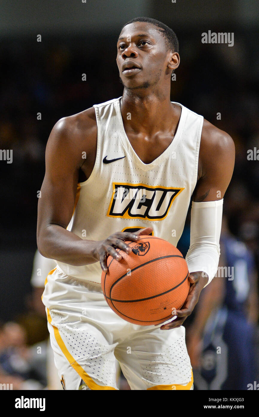 Richmond, Virginia, USA. 2nd Dec, 2017. DE'RIANTE JENKINS (0) shoots a