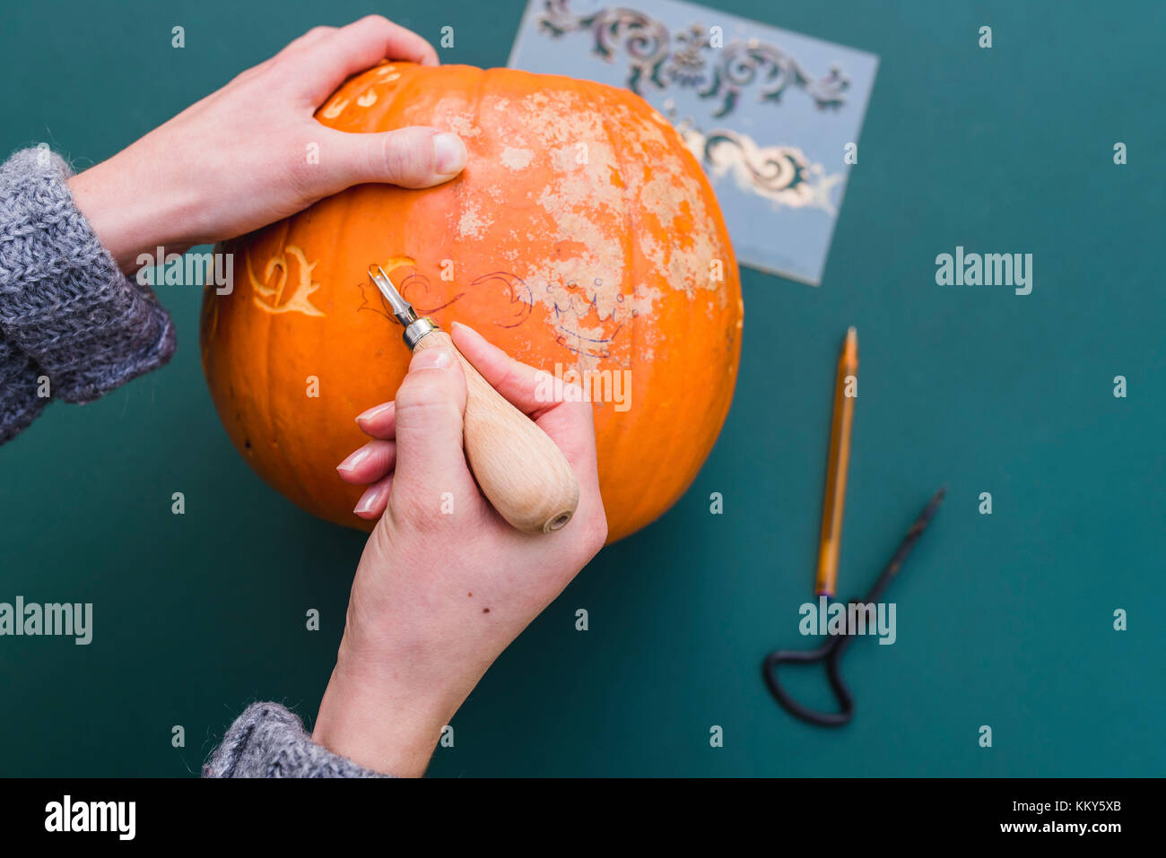 DIY, autumnal decoration, pumpkin, stencil, carve, Stock Photo