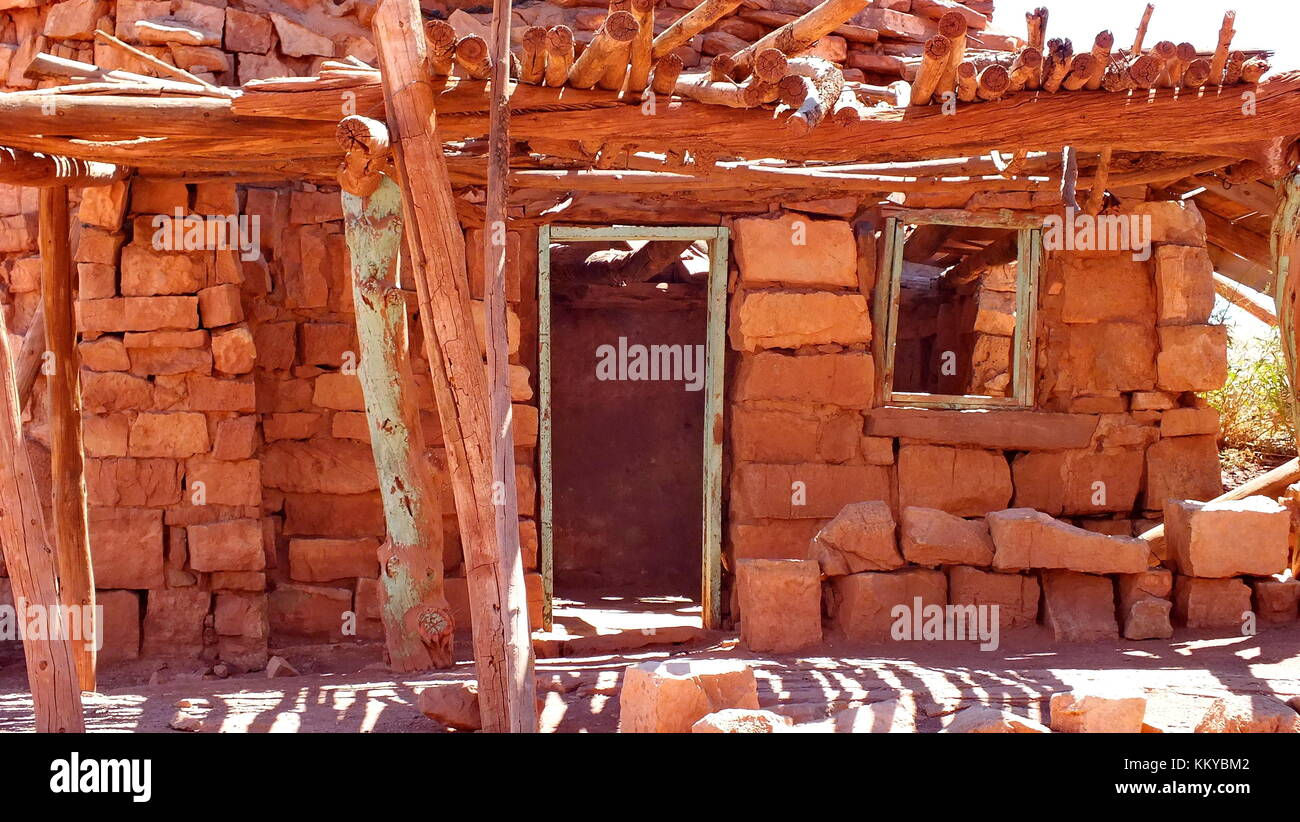 Abandoned Old Rock House below Vermilion Cliffs west of Lees Ferry in