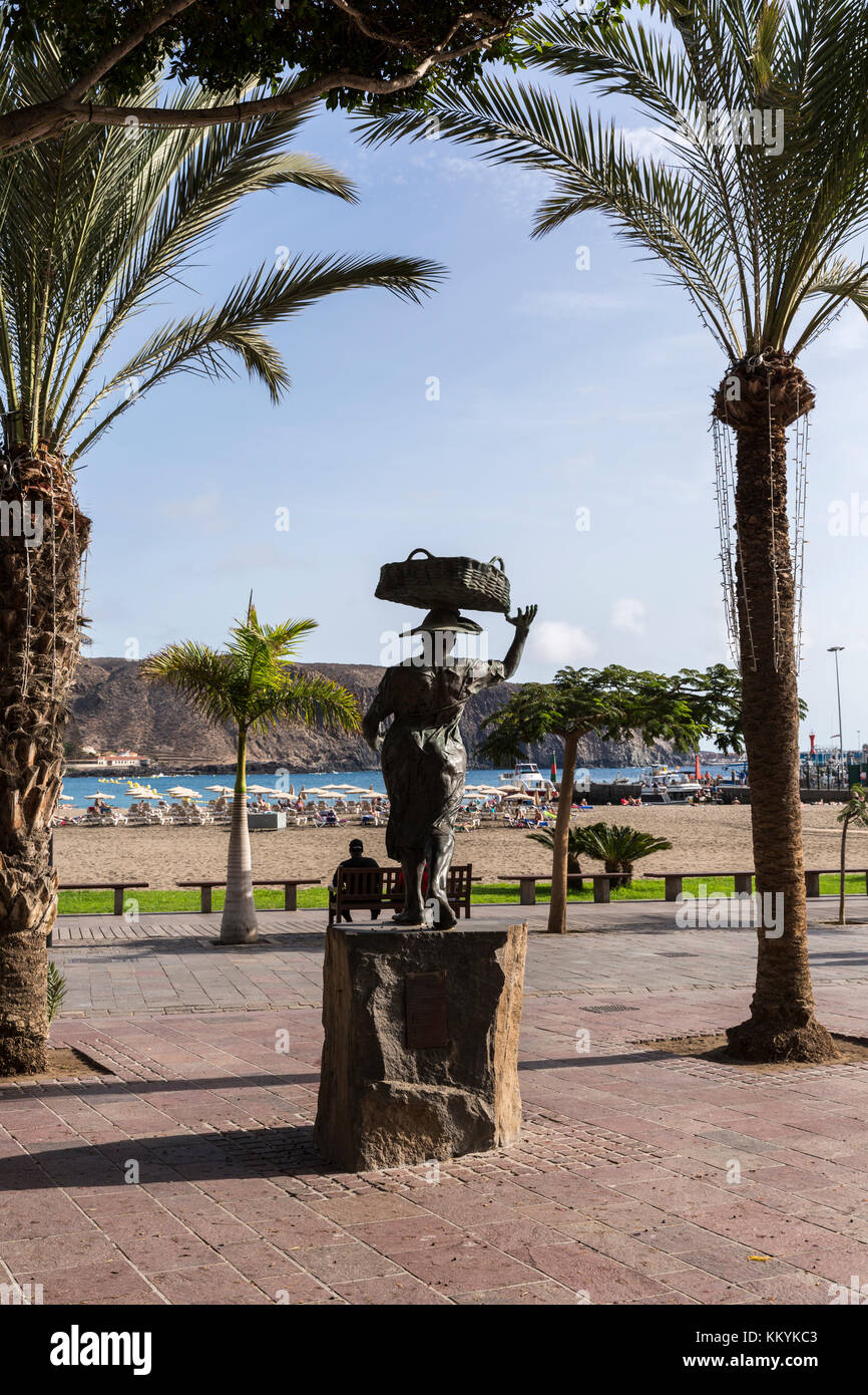 Statue Of Fisherwoman Hi res Stock Photography And Images Alamy Statue Of Fisherwoman Hi res Stock Photography And Images Alamy