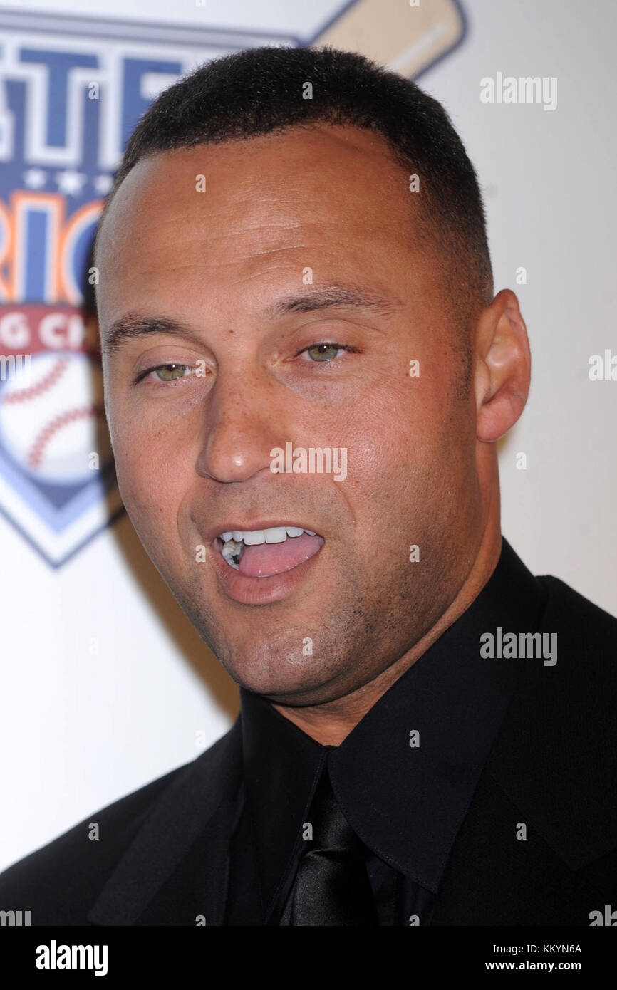 NEW YORK, NY - AUGUST 26: It appears the days of Derek Jeter-to-Minka  Kelly, one of the great sports-and-Hollywood double play combinations of  this era, is no longer intact. People reports that