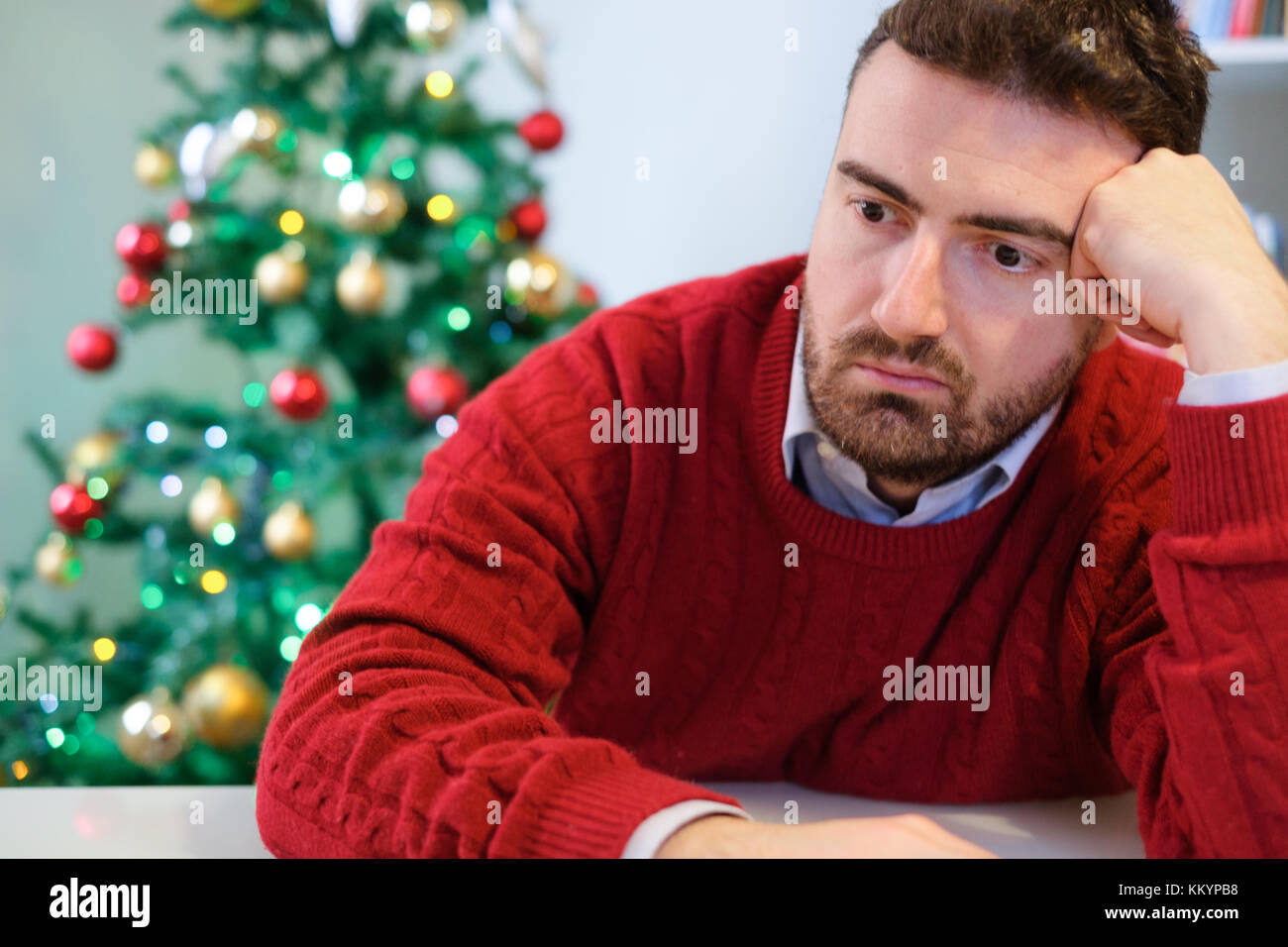 Lonely christmas alone loneliness hires stock photography and images Christmas Alone