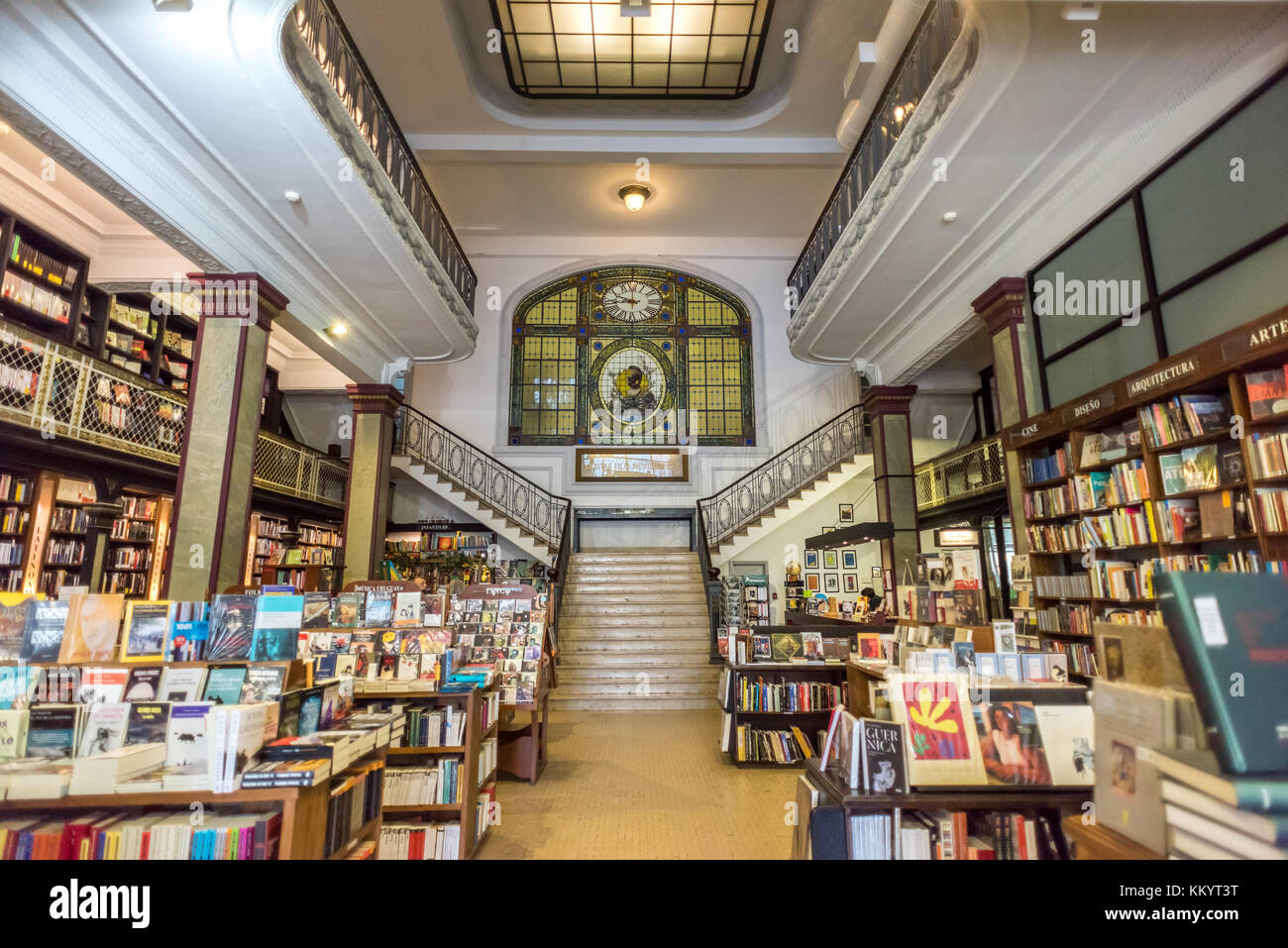 Montevideo Library The Libreria Más Puro Verso bookshop in Montevideo, Uruguay Stock Photo ...