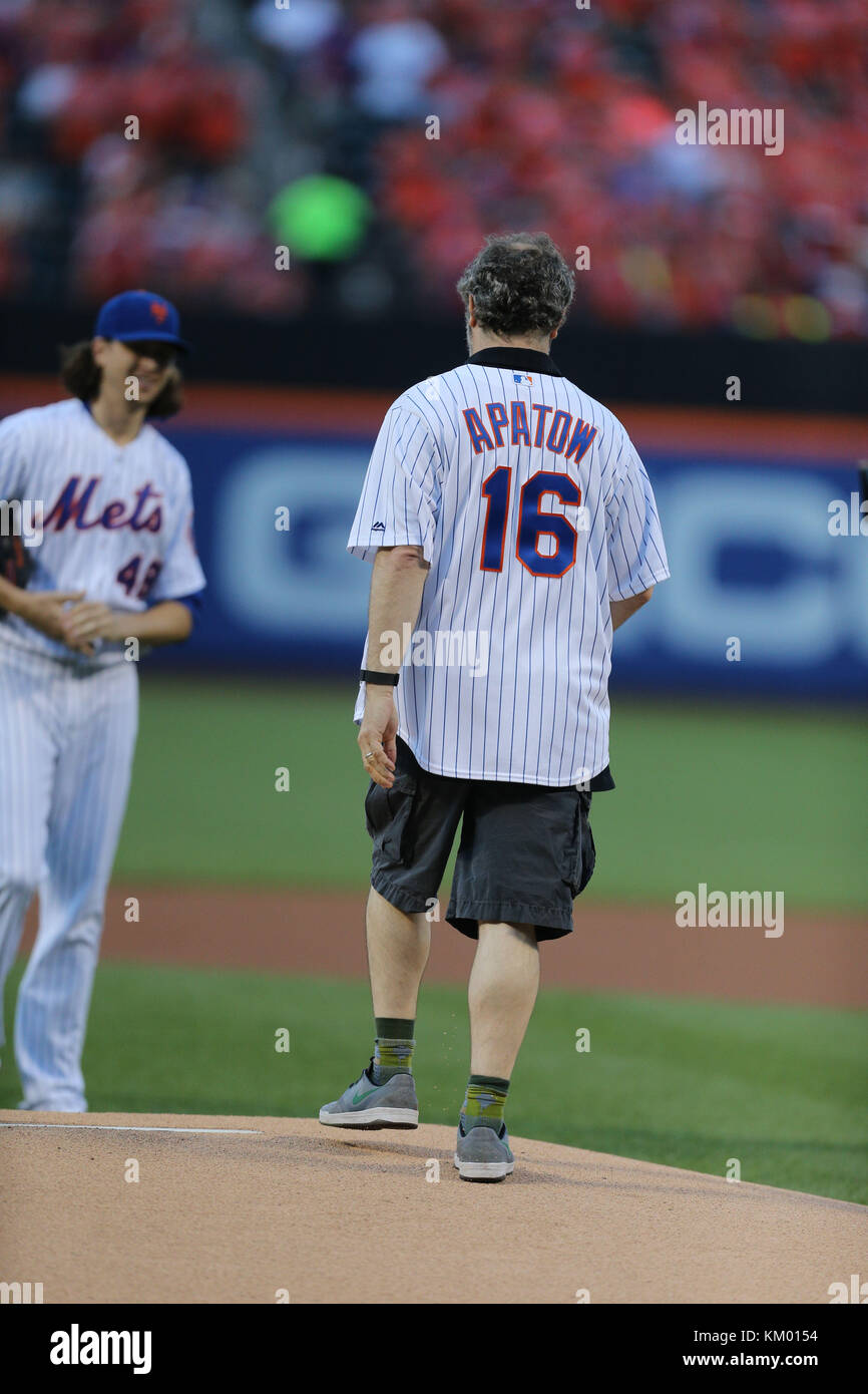 NEW YORK, NY AUGUST 02 Judd Apatow was joined by his wife Leslie