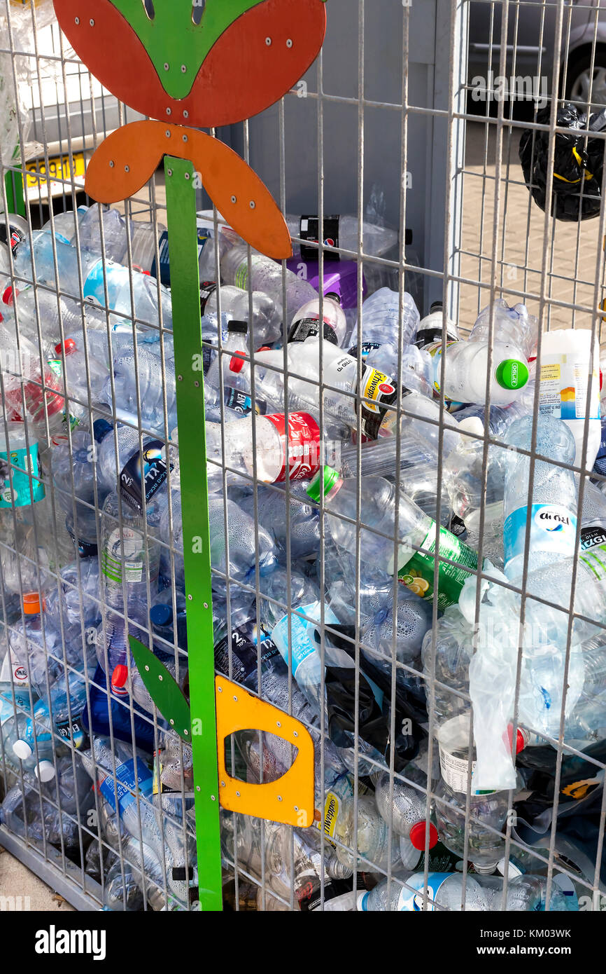 TEL AVIV , ISRAEL 20 NOVEMBER 2017 Containers for the collection of