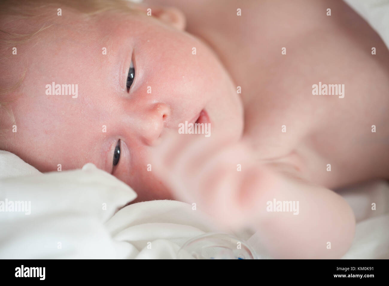 Boy girl sleeping in bed hires stock photography and images Alamy