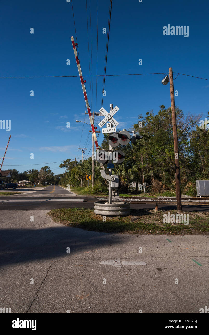 Rail Road Crossing Warning Signal DeLand, Florida USA Stock Photo Alamy
