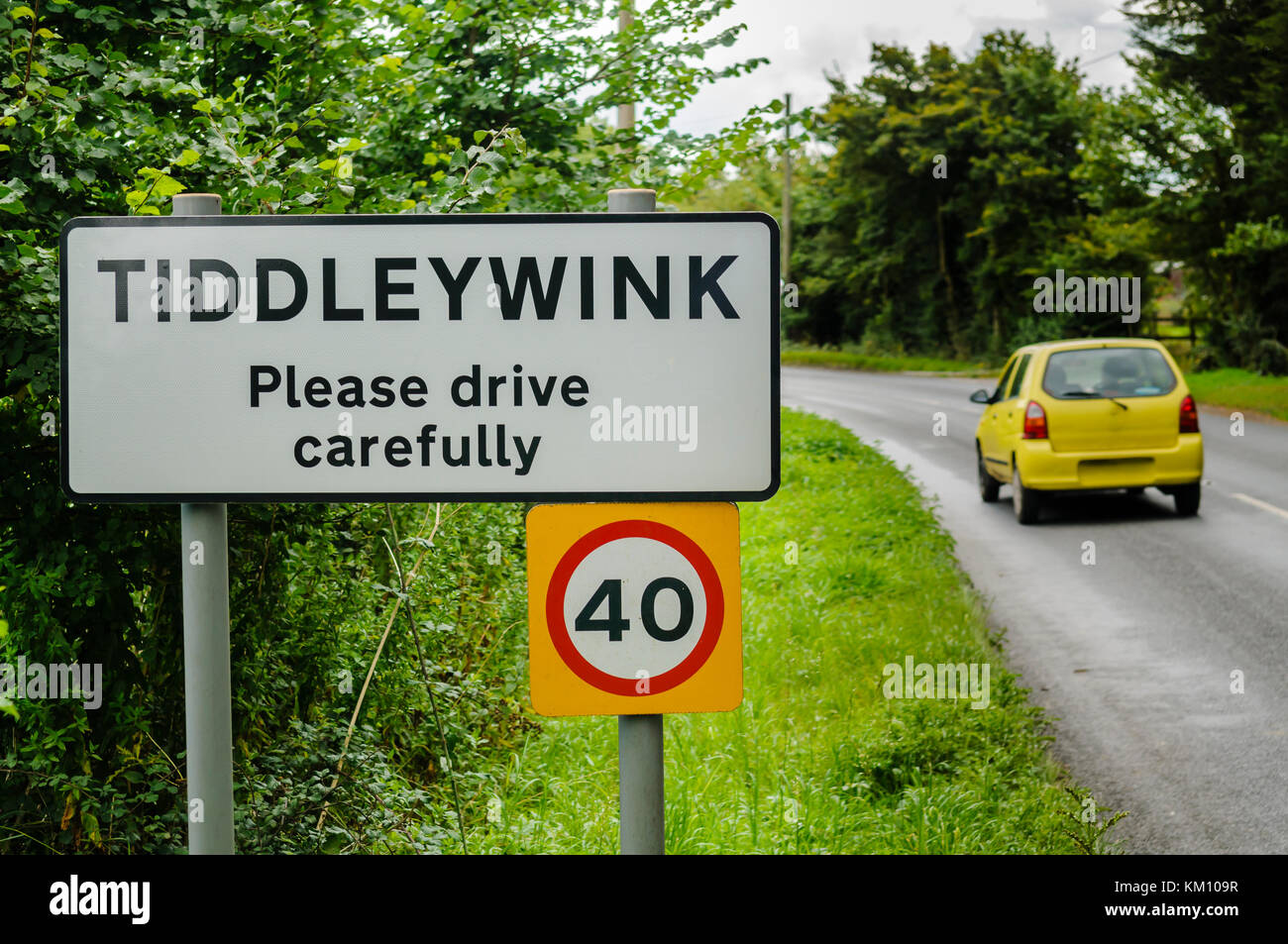 Sign at the entrance of the hamlet of Tiddleywink, Wiltshire Stock Photo