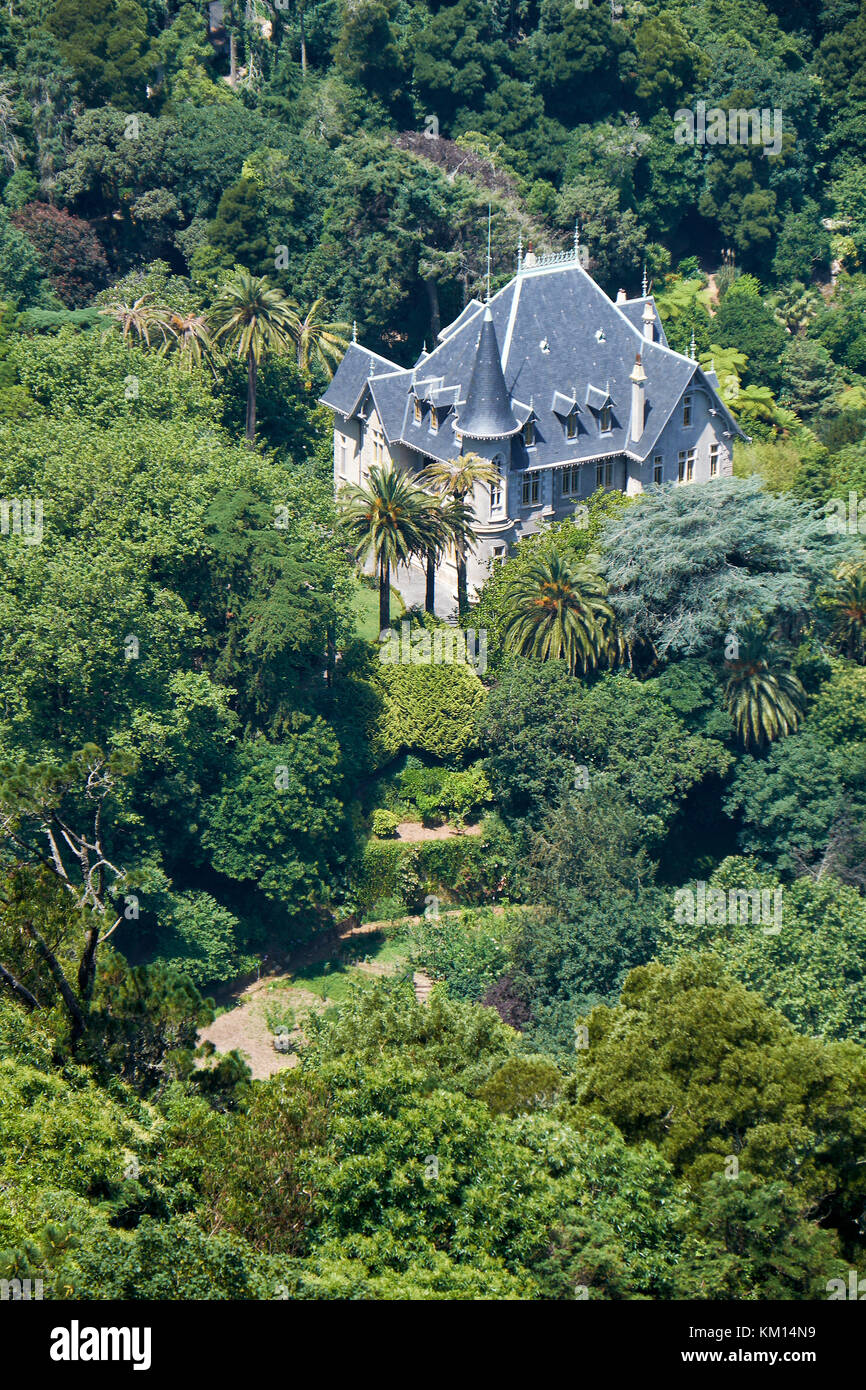 Page 7 Neo Gothic Mansion High Resolution Stock Photography And Images Alamy