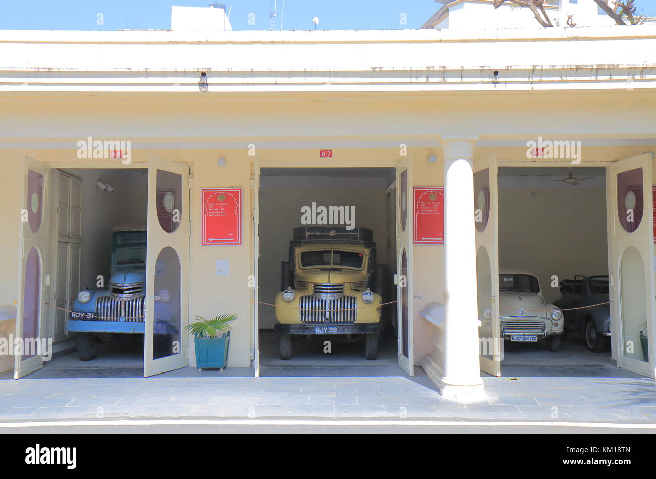 Vintage Classic car museum in Udaipur India Stock Photo Alamy