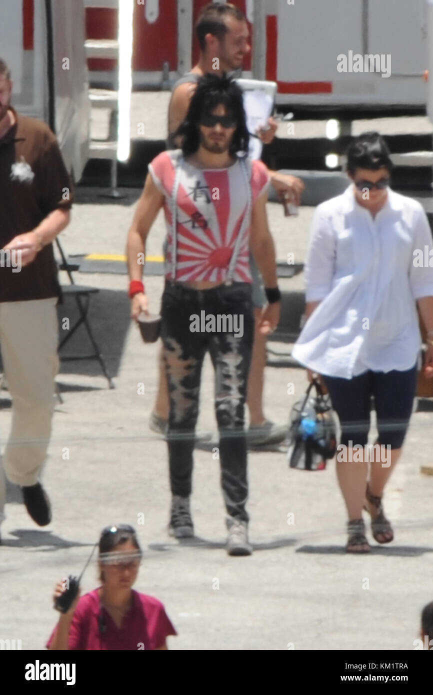 MIAMI, , FL JUNE 01 Alec Baldwin and Russell Brand Rock Out on the