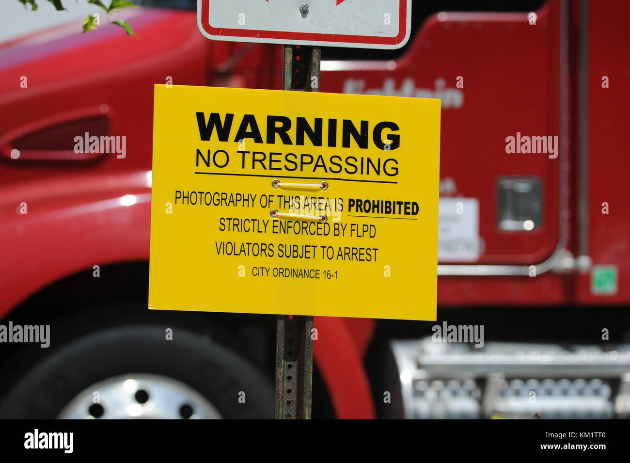 Catherine zeta jones and tom cruise hires stock photography and images